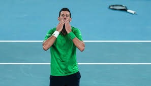 东体：明年3月份国足可能与打进世界杯正赛的亚洲球队热身