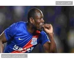 揭秘“麻将搓牌术”：老手是如何通过触感摸出万饼条的。（手感识牌的秘密：麻将老手如何分辨万、饼、条）